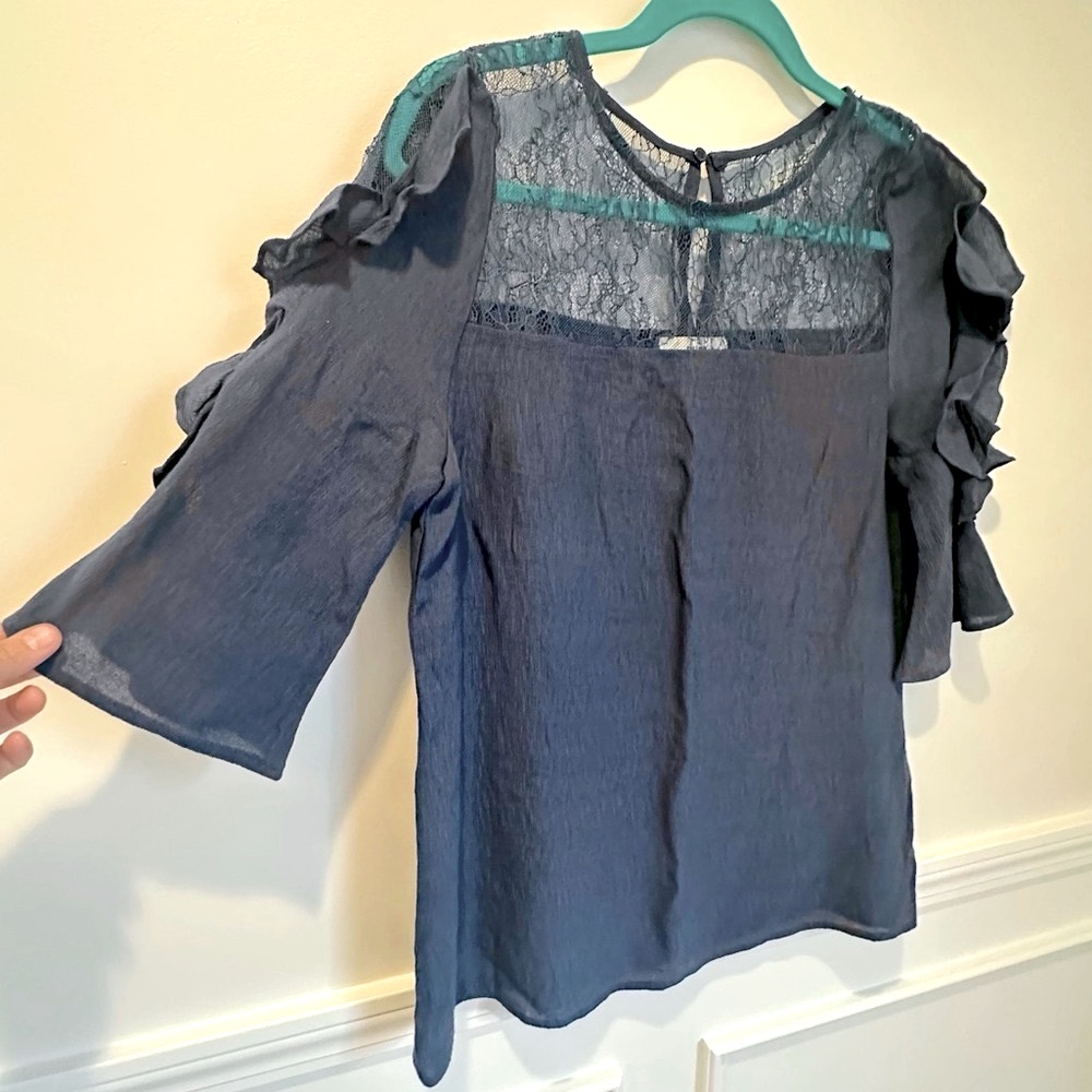 Entro Lace Ruffle Top - Picture 2 of 7